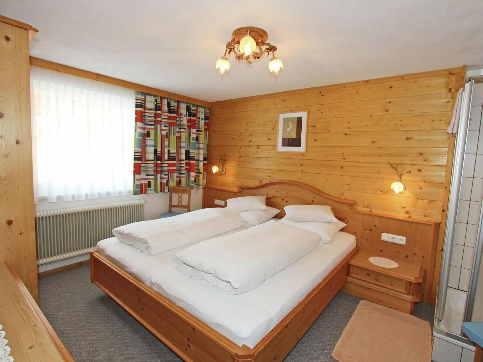 Apartment With Mountain Views From The Balcony Капл Екстериор снимка