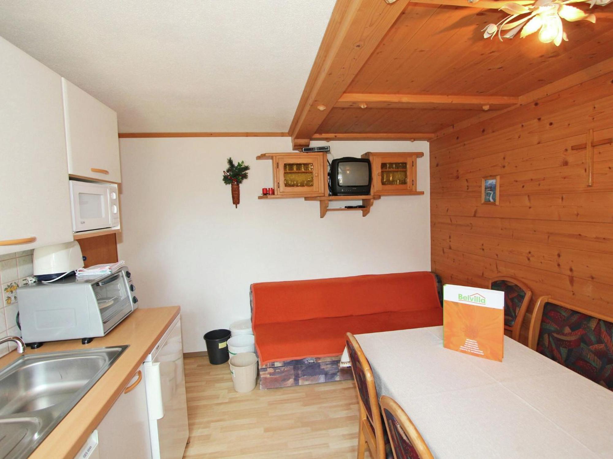 Apartment With Mountain Views From The Balcony Капл Екстериор снимка