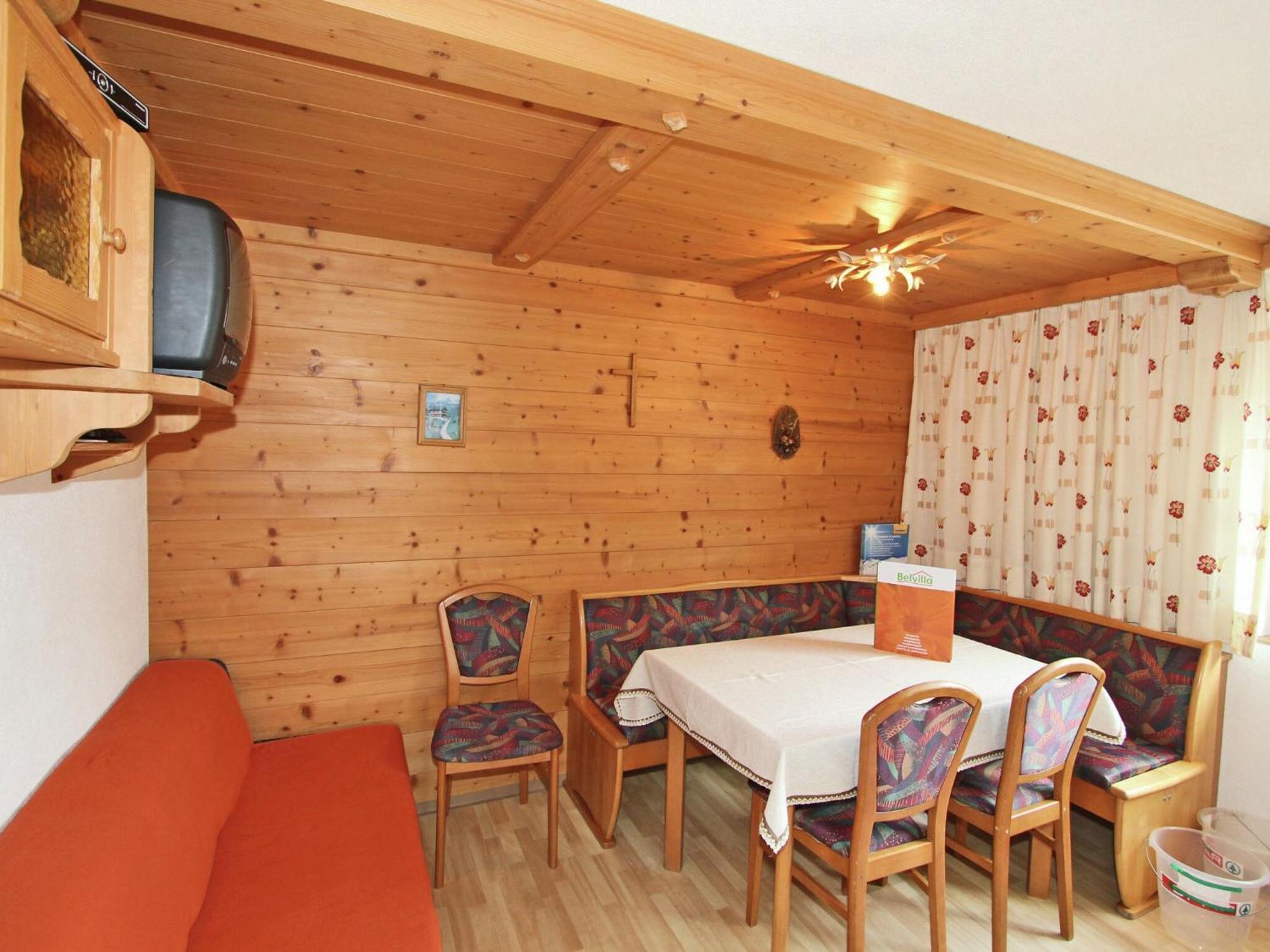 Apartment With Mountain Views From The Balcony Капл Екстериор снимка